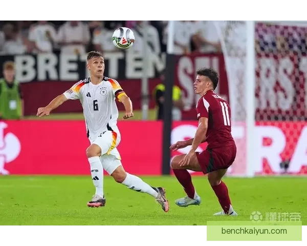 基米希的传球数据解析显示其在比赛中的表现稳健，传球成功率持续提升。